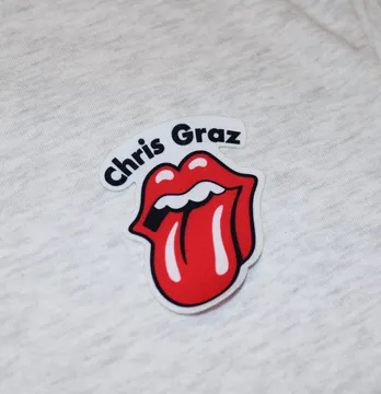 Нашивка тканева фігурна "Chris Graz" язик 6*8 см