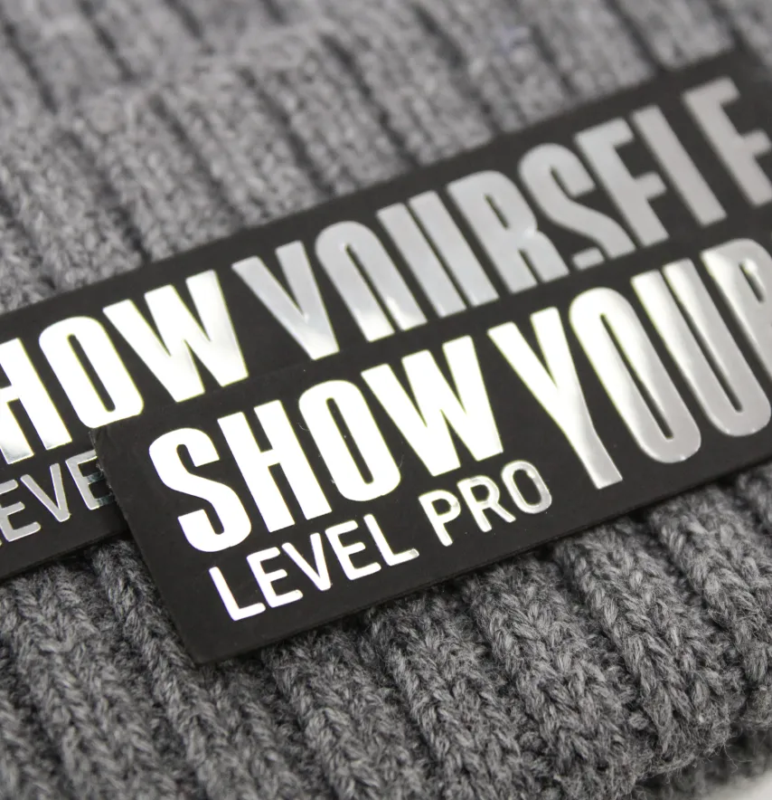 Нашивка "Show Yourself" 80*20 мм чорного кольору-1