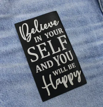 Нашивка "Believe in yourself" 140*80 мм чорного кольору