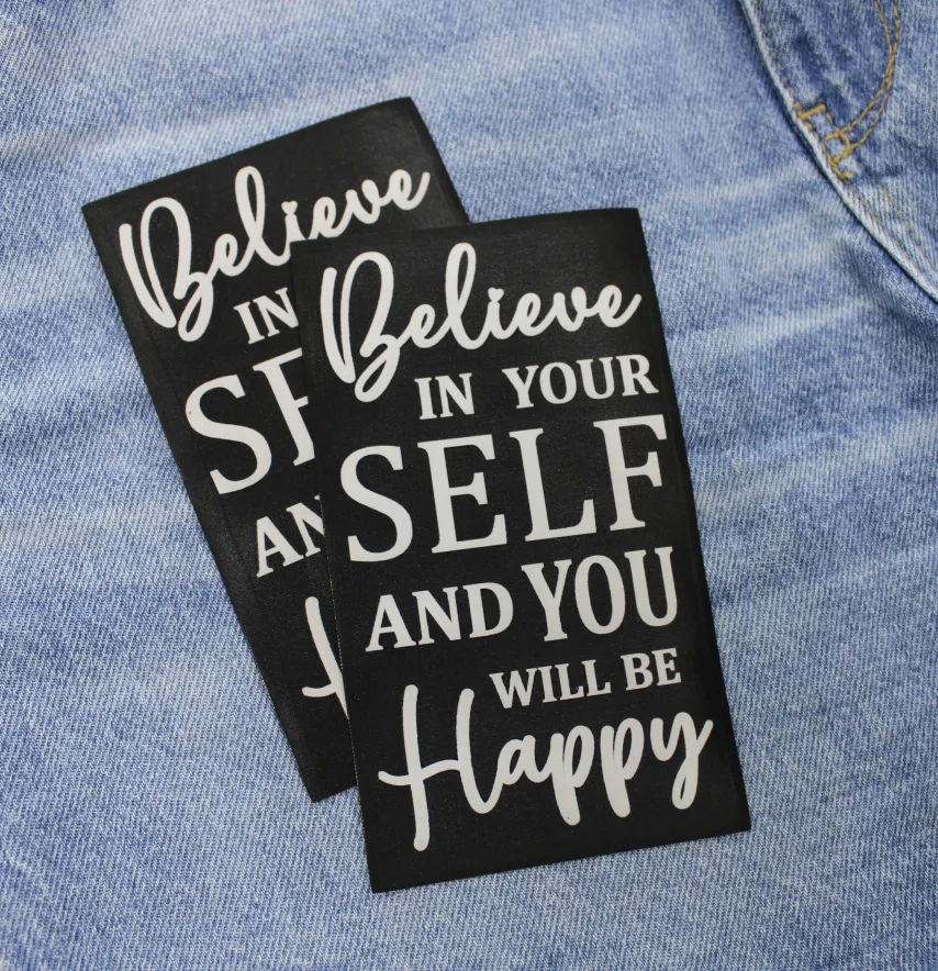 Нашивка "Believe in yourself" 80*140 мм чорного кольору-1