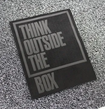 Нашивка "Think outside the box" 95*120 мм