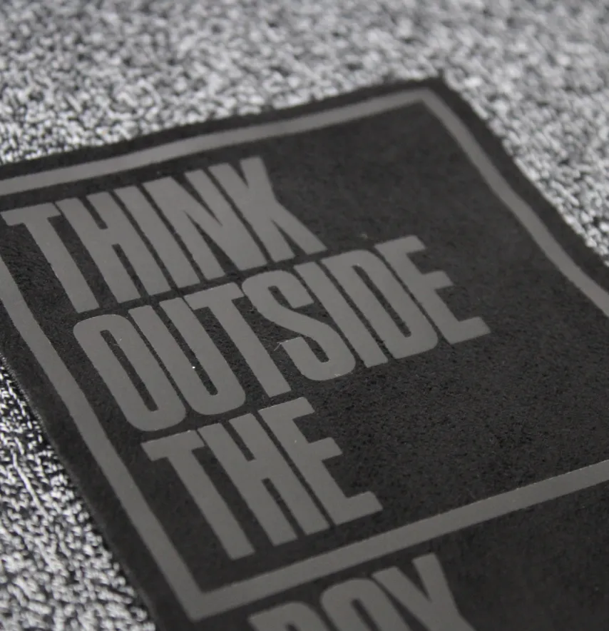 Нашивка "Think outside the box" 95*120 мм-1
