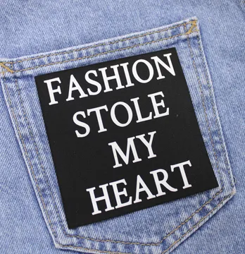 Нашивка "Fashiom stole" 100*100мм черного цвета