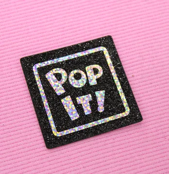 Нашивка из глитера "Pop it" 50*50 мм черного цвета