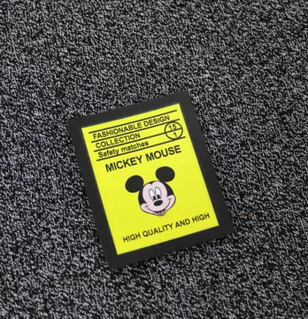 Нашивка "Mickey Mouse" 50*60мм желтого цвета