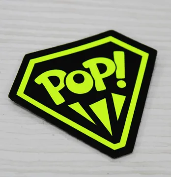 Нашивка "Pop it" алмаз 50*60 мм чорного кольору з жовтим малюнком