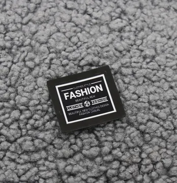Нашивка "Fashion" 40*35мм черного цвета