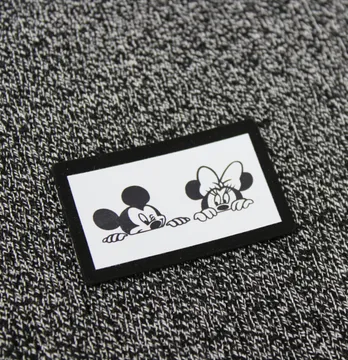 Нашивка "MickeyMinnie" 50*30мм черно-белого цвета