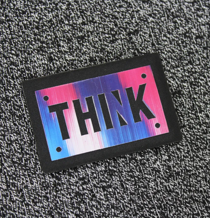 Нашивка "THINK" 60*40 мм синьо-рожевого кольору-0