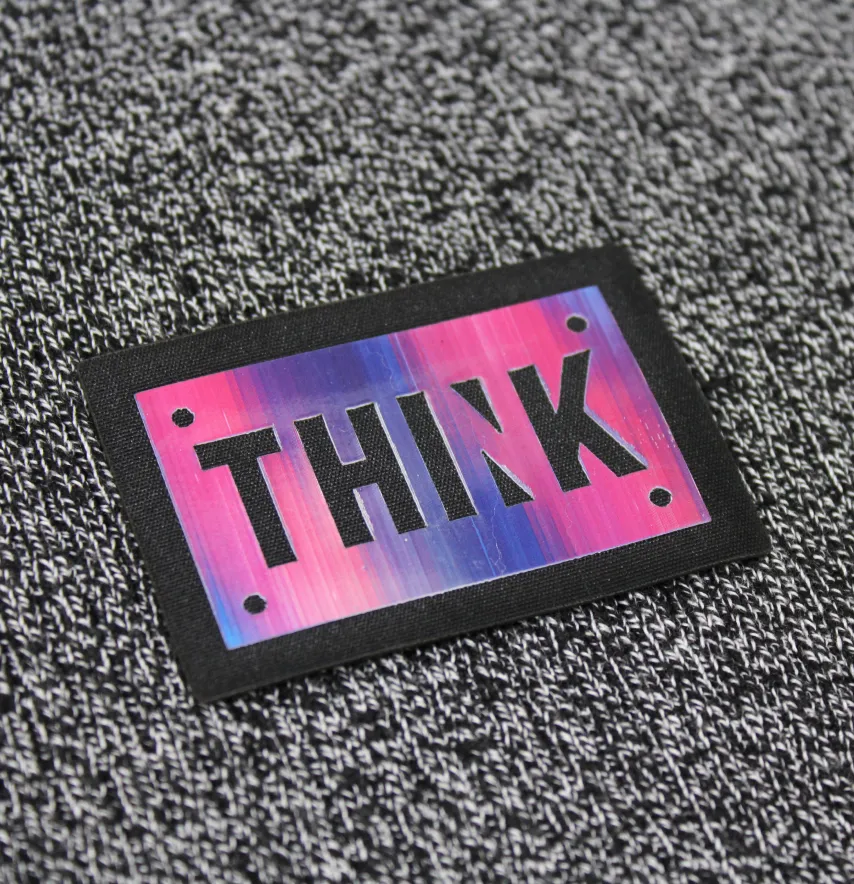 Нашивка "THINK" 60*40 мм синьо-рожевого кольору-1