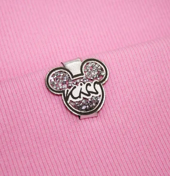 Нашивка з акриловим камінням "Mickey kiss" 33*65 мм срібного кольору