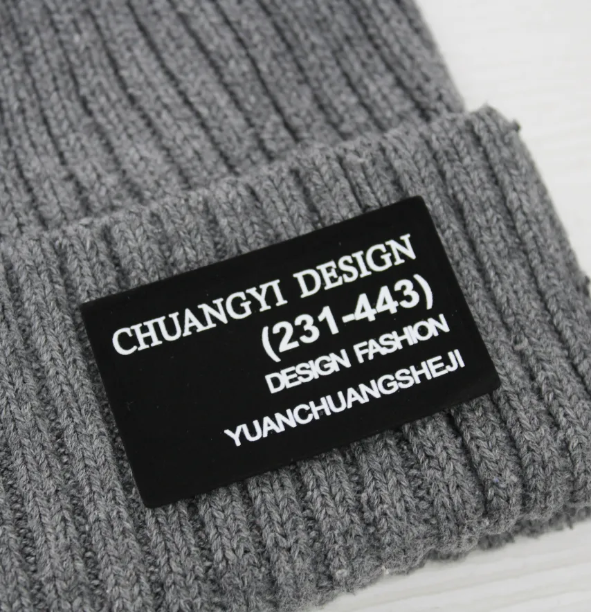 Нашивка "CHUANGYI" 57*35 мм чорного кольору-0