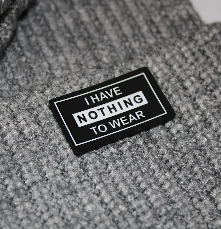 Нашивка "I have nothing to wear" 20*35 мм черно-белого цвета-0