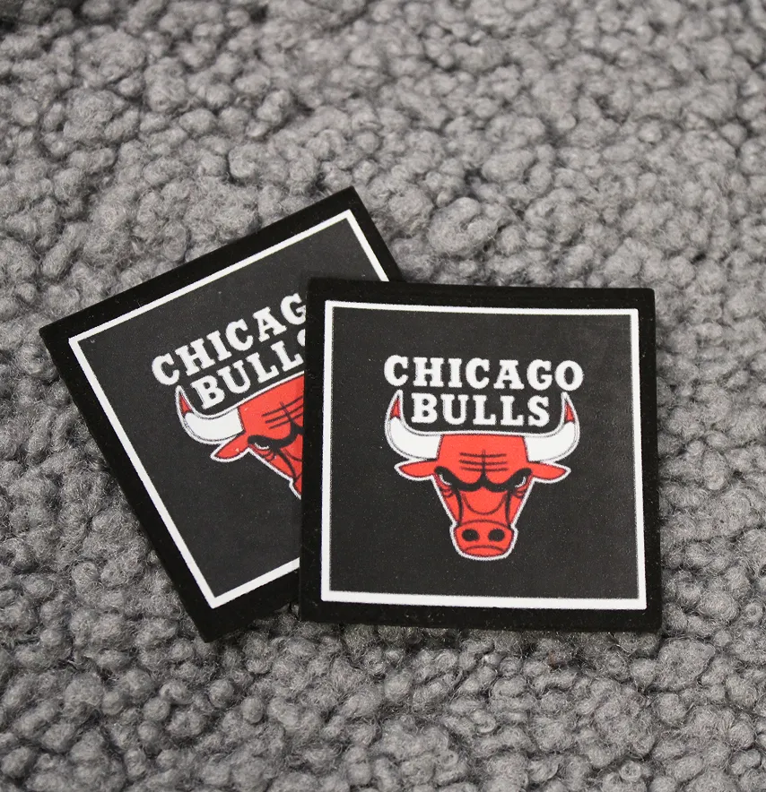 Нашивка "Chicago bulls" 50*50 мм-1