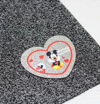 Нашивка из глитера "Mickey mouse" сердце 55*45 мм серебряного цвета