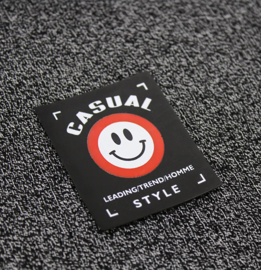 Нашивка "Casual style" 50*60 мм червоного кольору-0