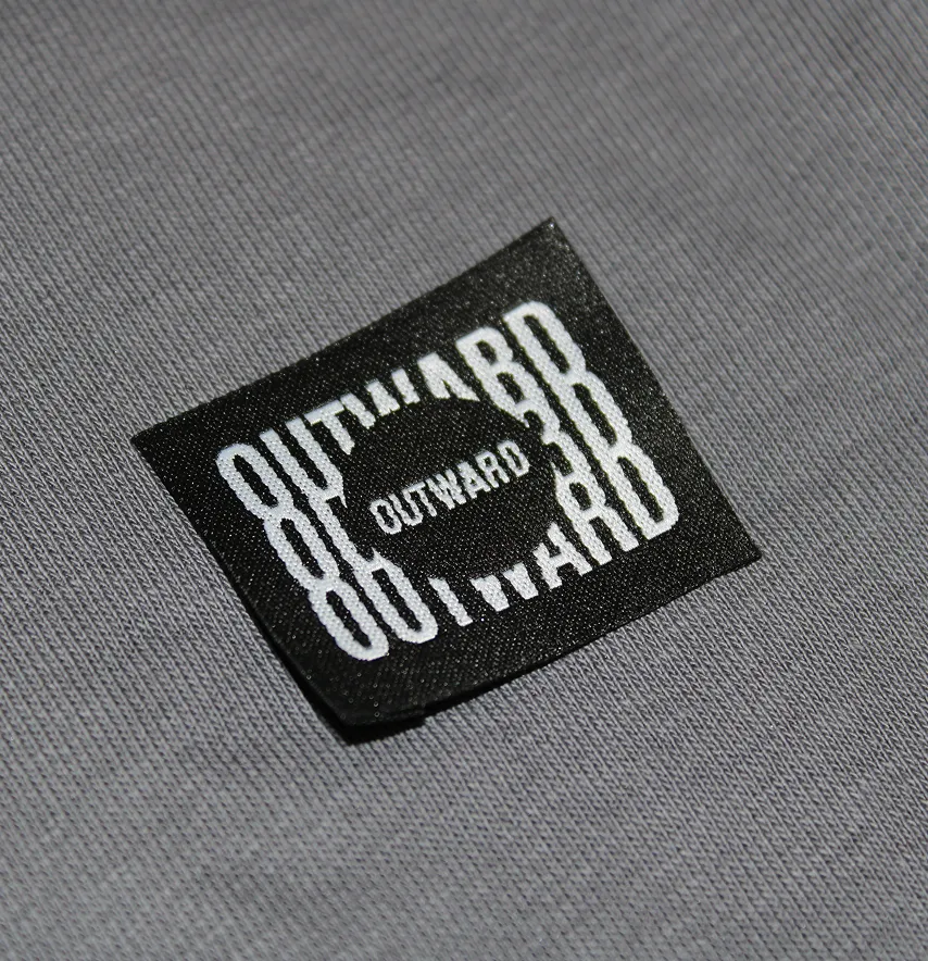 Бирка жаккардовая "Outword" 40*35 мм черного цвета-1