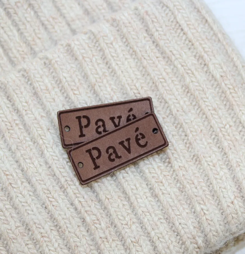 Нашивка "Pave" 30*12 мм коричневого кольору-1