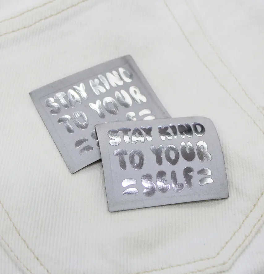 Нашивка світловідбивна "Stay kind to your self" 55*45 мм-1