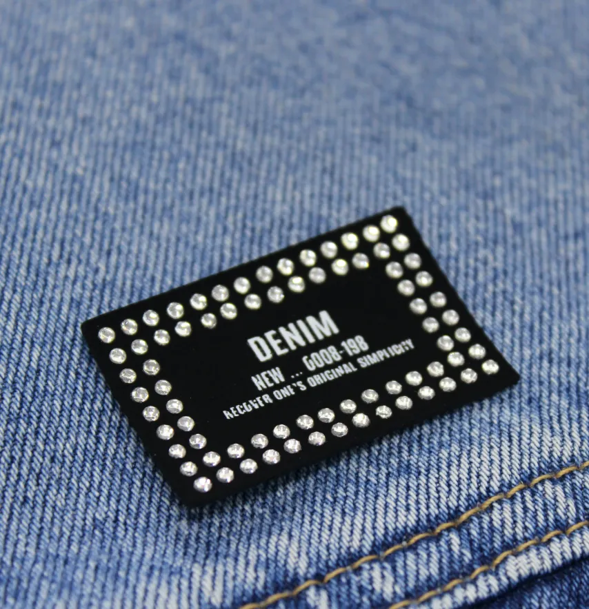 Нашивка з акриловим камінням "Denim" 43*28 мм чорного кольору-0