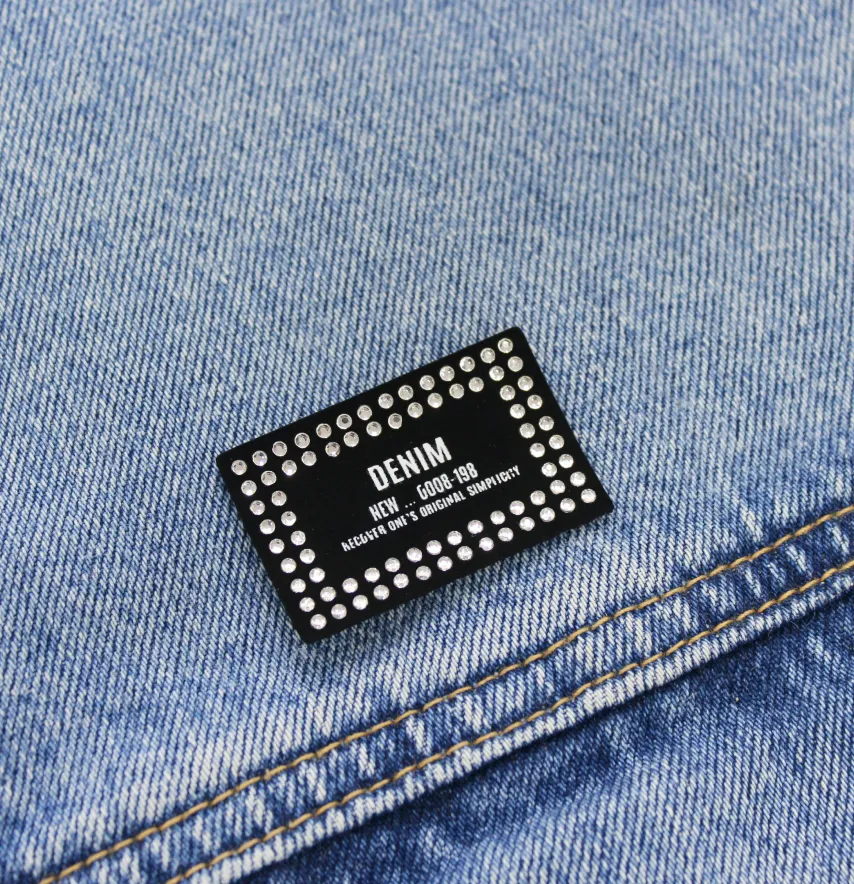 Нашивка з акриловим камінням "Denim" 43*28 мм чорного кольору-1