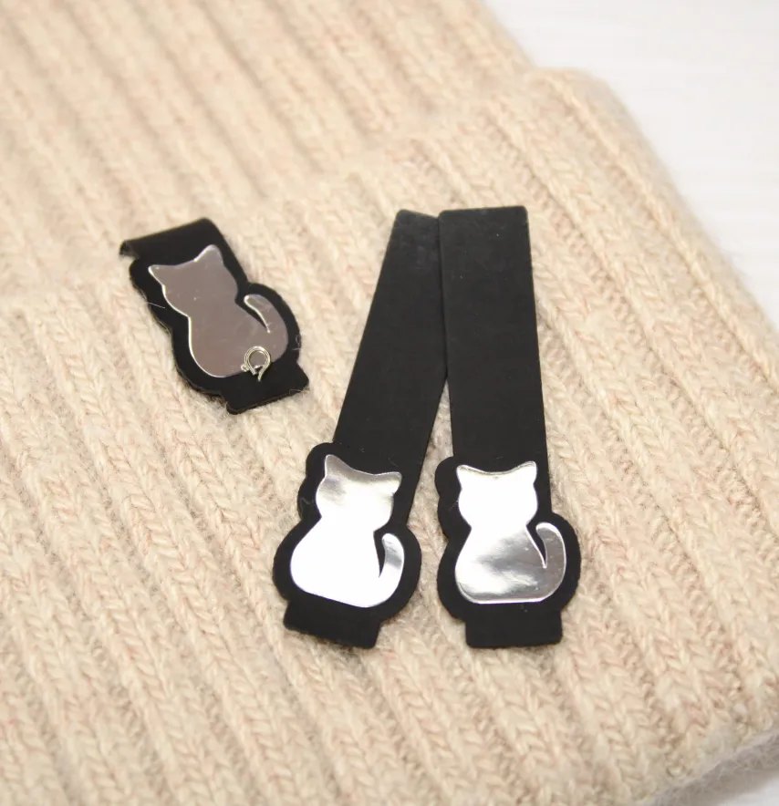 Нашивка "Кішечка" 15*50 мм чорного кольору зі сріблом-1