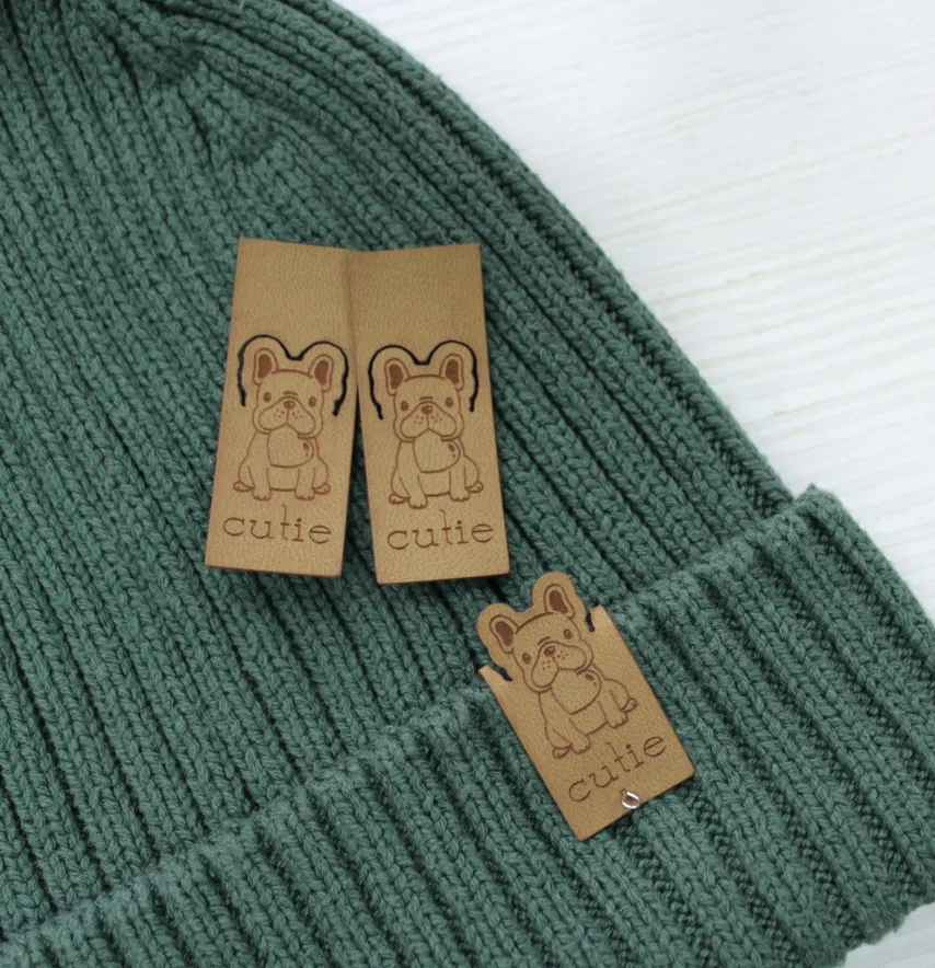Нашивка "Бульдог" 20*50 мм песочного цвета-1
