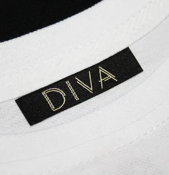 Бирка жаккардовая "Diva" 50*12 мм черного цвета с золотым лого