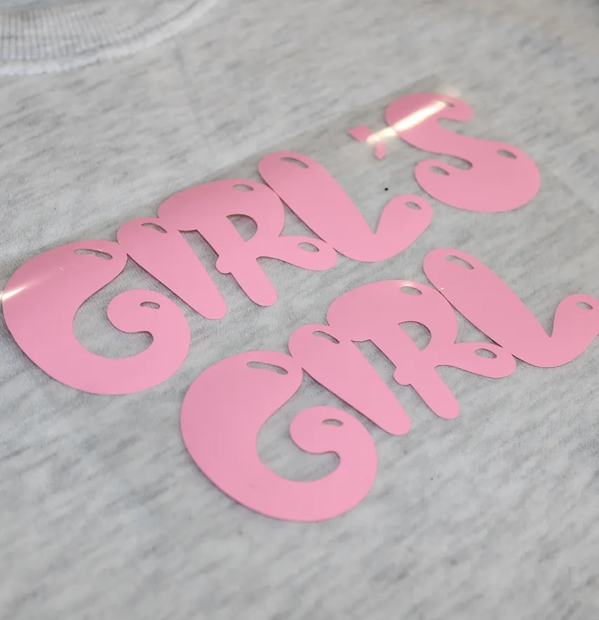 Термоаплікація об'ємна пуф "Girls girl" 16*10,5 см рожевого кольору-0