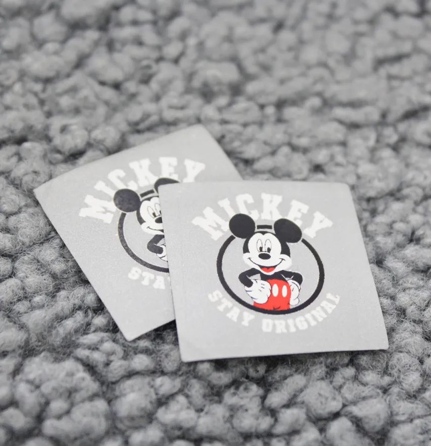 Нашивка светоотражающая "Mickey" 33*33 мм-1