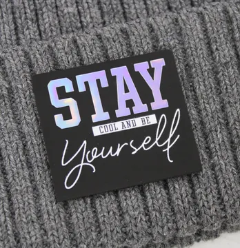 Нашивка "Stay yourself" 45*40мм черного цвета