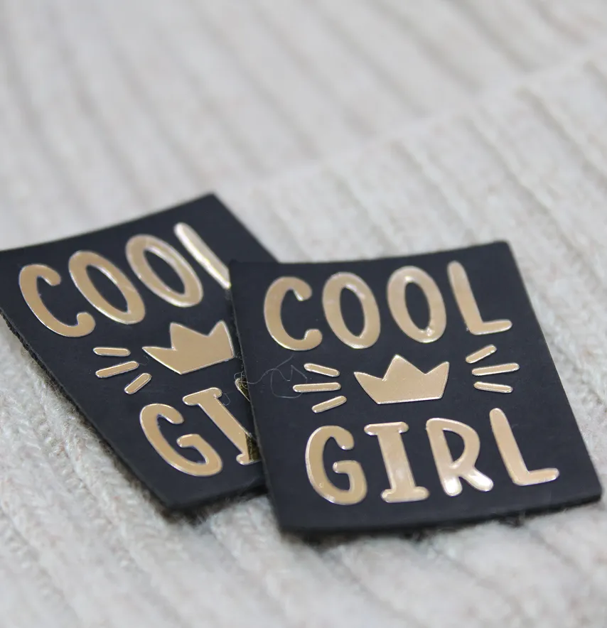 Нашивка "Cool girl" 40*30мм черного цвета с золотом-1