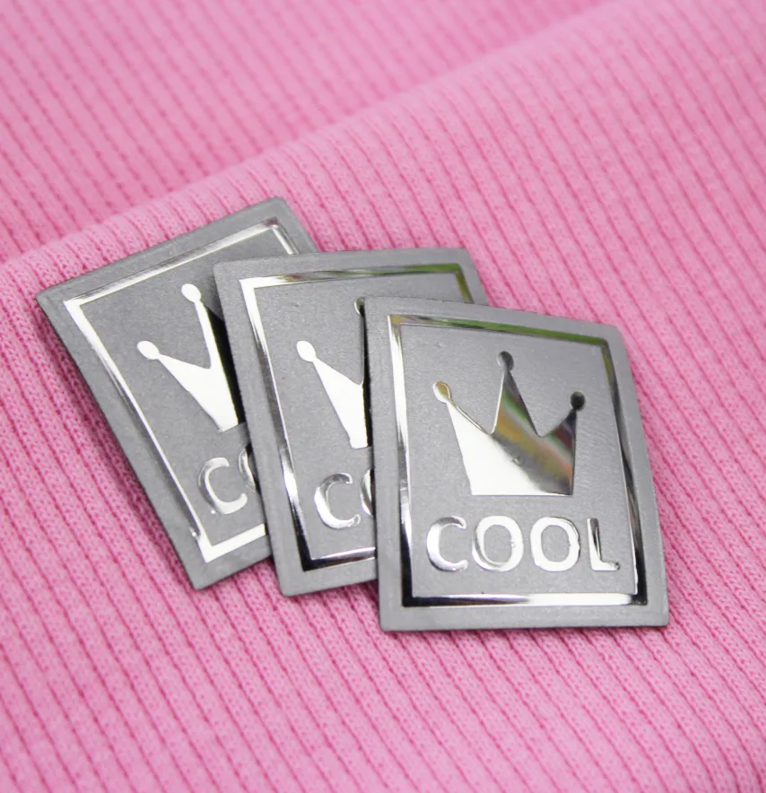 Нашивка светоотражающая "Cool" Корона 25*30 мм серебряного цвета-2