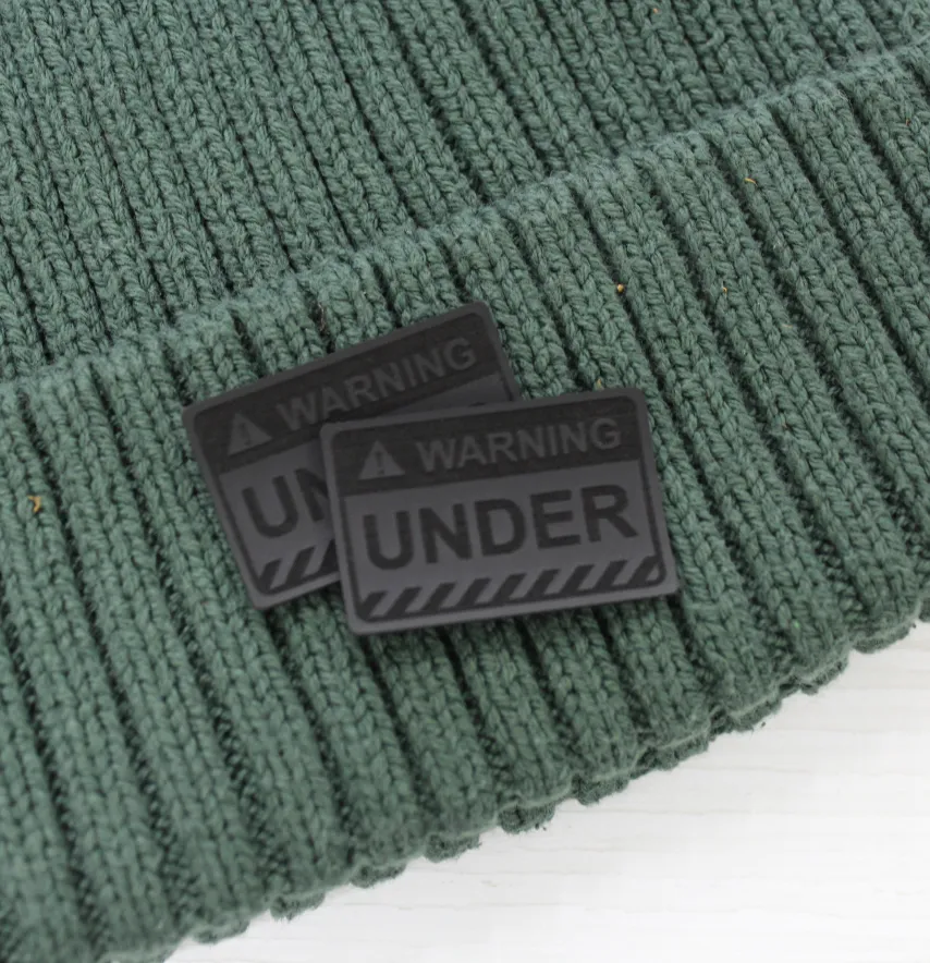 Нашивка "Under" 25*35 мм чорного кольору-1