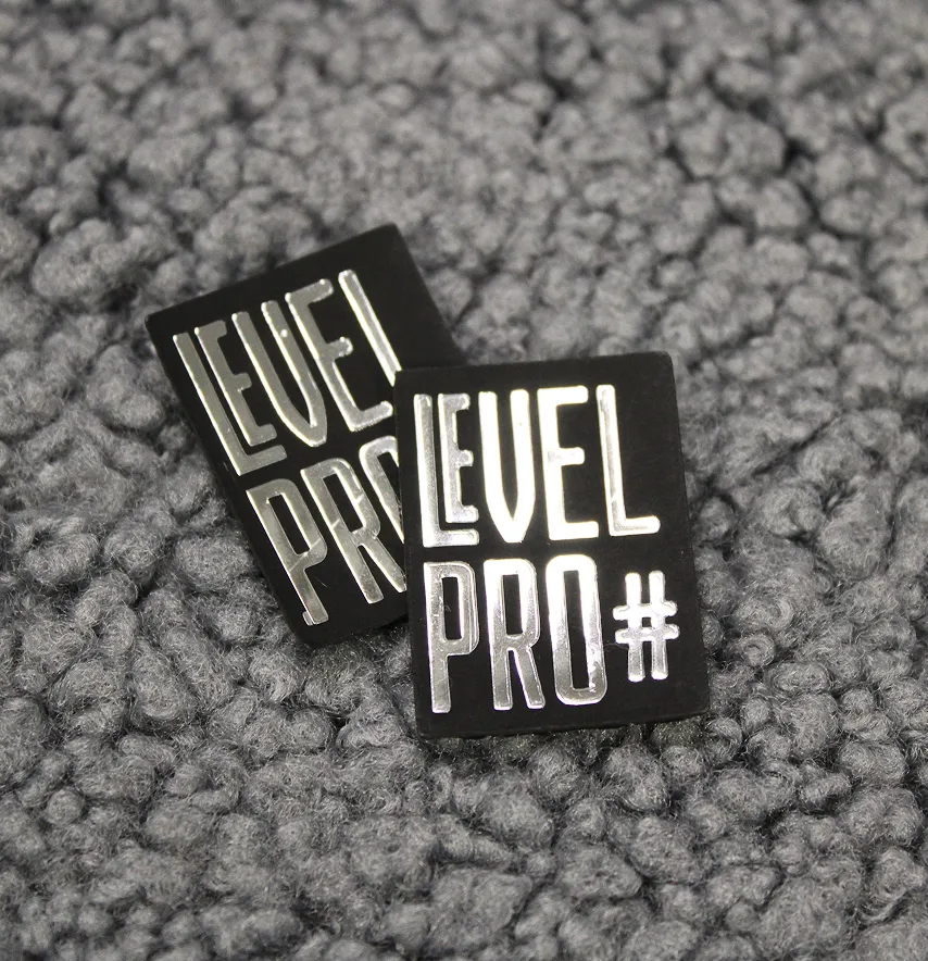 Нашивка "LevelPro #" 25*35 мм зеркало + нубук чёрный-1