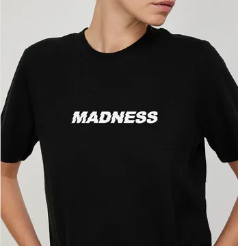 Термонаклейка "Madness" 18*2,5 см белого цвета