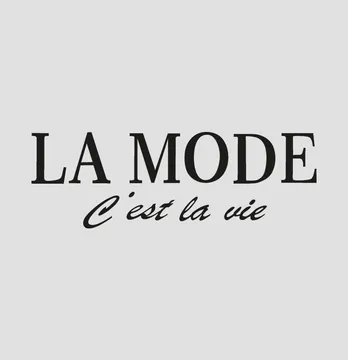 Термонаклейка "La mode c'est la vie" 18*6 см черного цвета