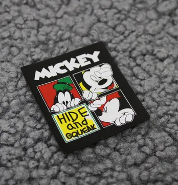 Нашивка "Mickey" окно 45*50мм черного цвета