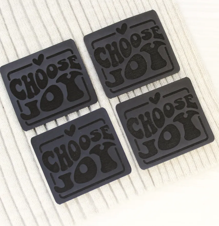 Нашивка "Choose joy" 40*35 мм чорного кольору-1