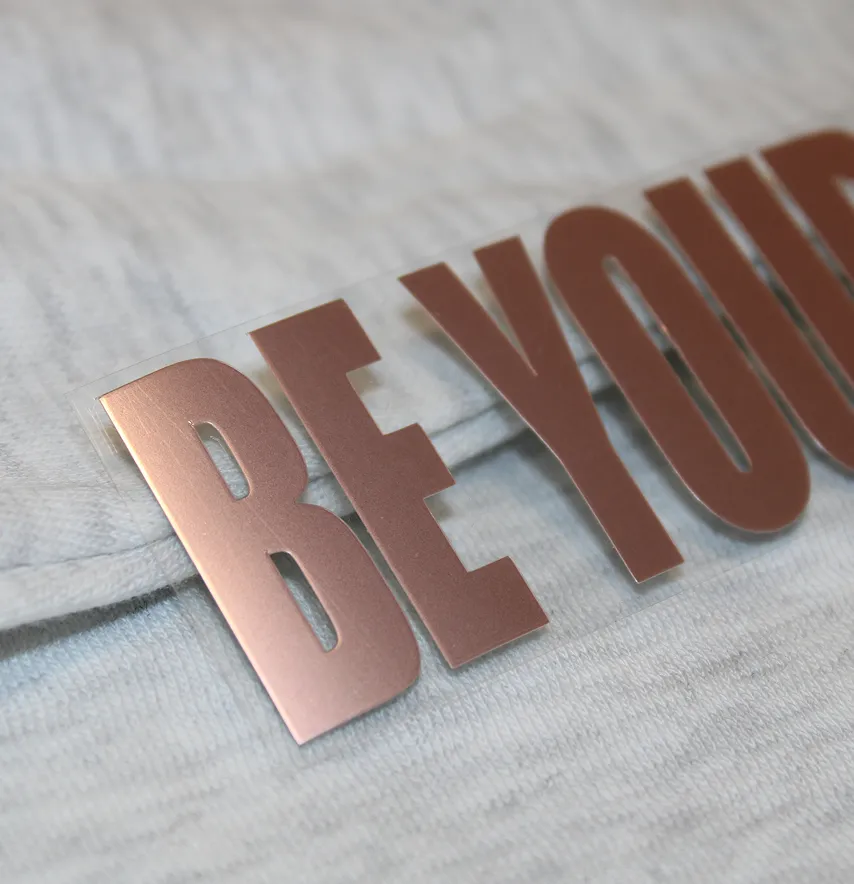 Термоаплікація з плівки "Be Your Best Self" 4,2*18 см пудрового кольору-2