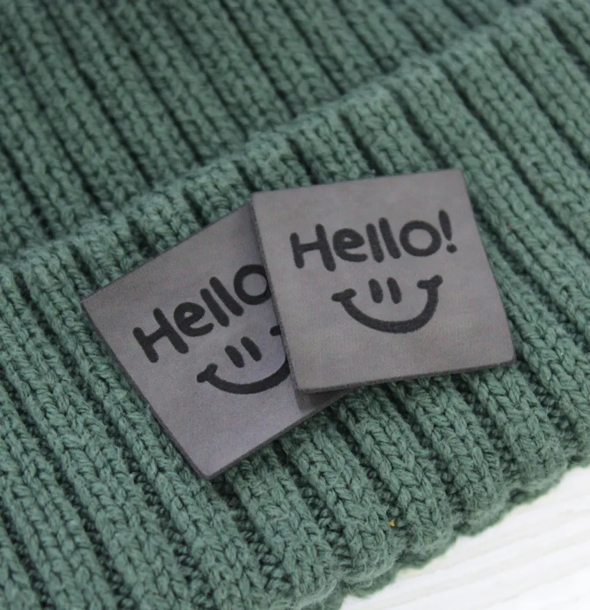 Нашивка "Hello" 30*30 мм колір сірий мармуровий-1