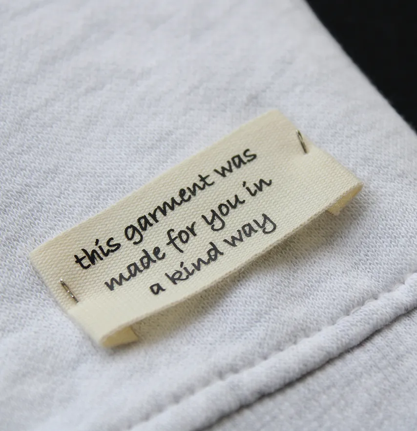 Нашивка хлопковая "This garment was made for you" 45×20 мм.-1