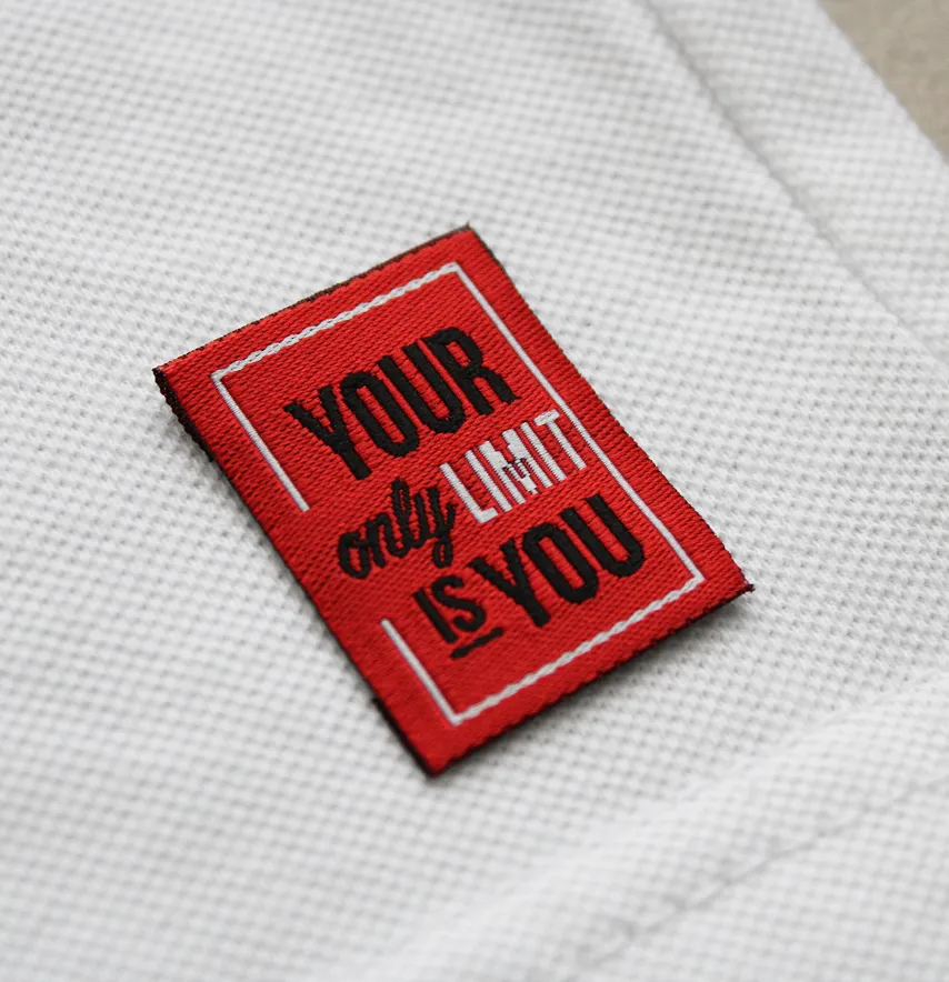 Бирка жакардова "Your limit" 25*30 мм червоного кольору-0