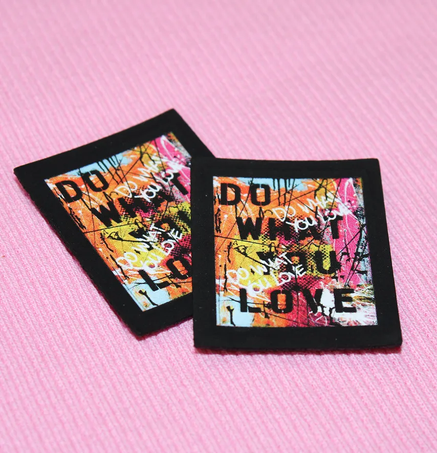 Нашивка "Do what you love" 32*40 мм-1