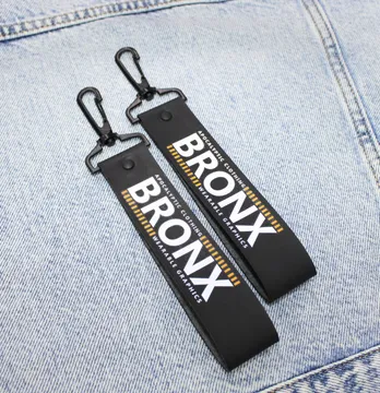 Подвеска с карабином "Bronx" 30*190 мм черного цвета с желтым
