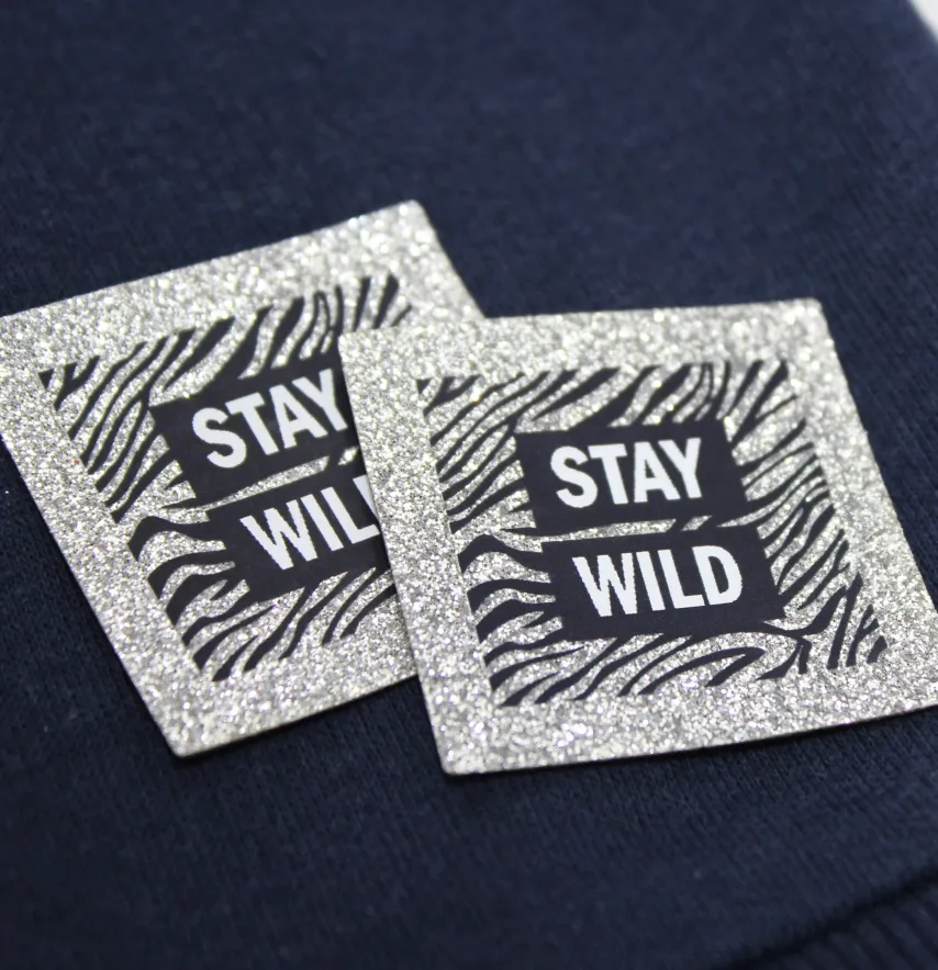 Нашивка з глітеру "Stay wild" 40*40 мм срібного кольору-1