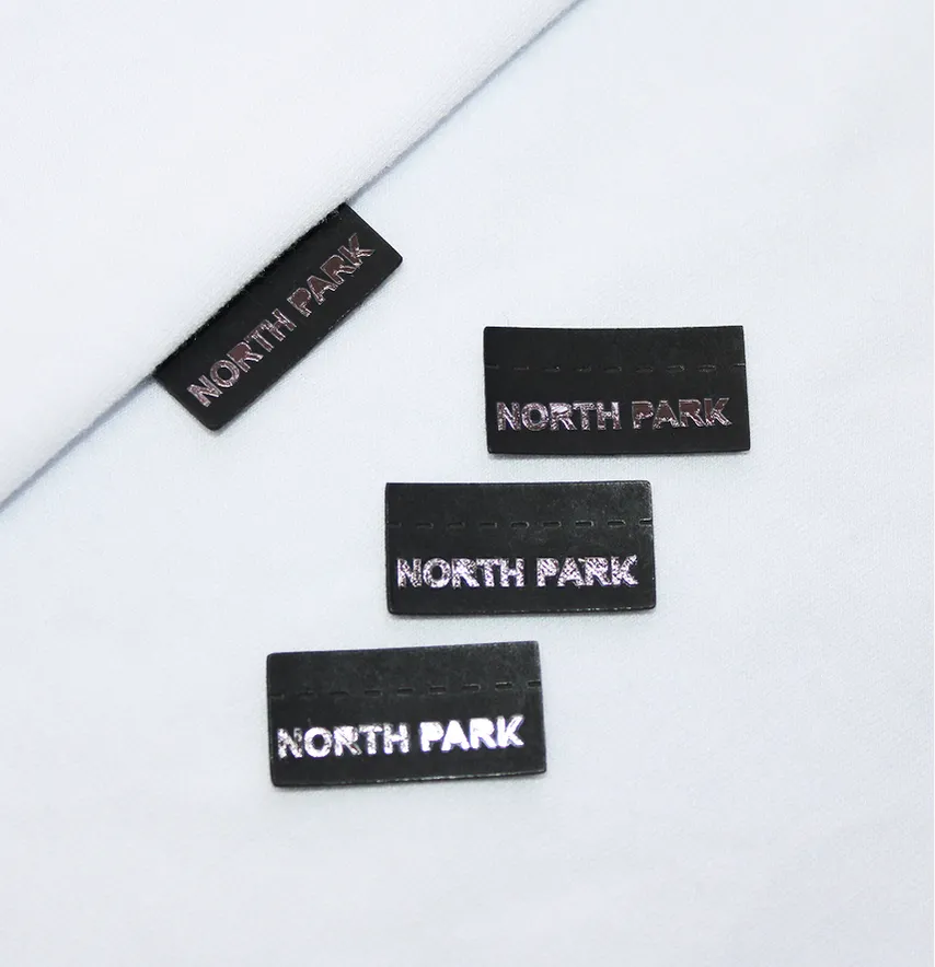 Нашивка "North park" 30*15 мм чорного кольору-3