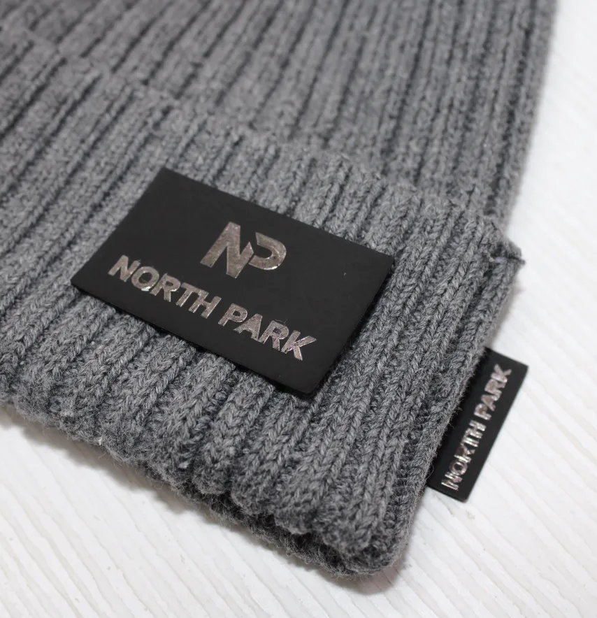 Нашивка "North park" 30*50мм черного цвета-1