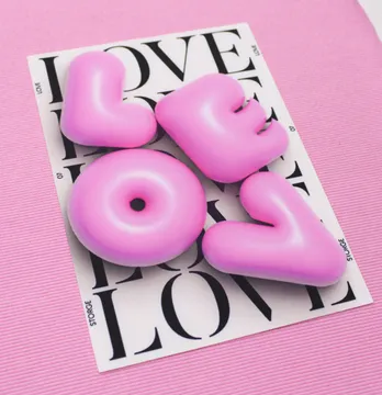 Нашивка тканевая "Love" 3d 17*23 см