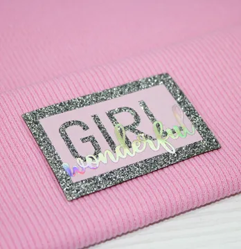 Нашивка "Girl wonderful" 60*40 мм 